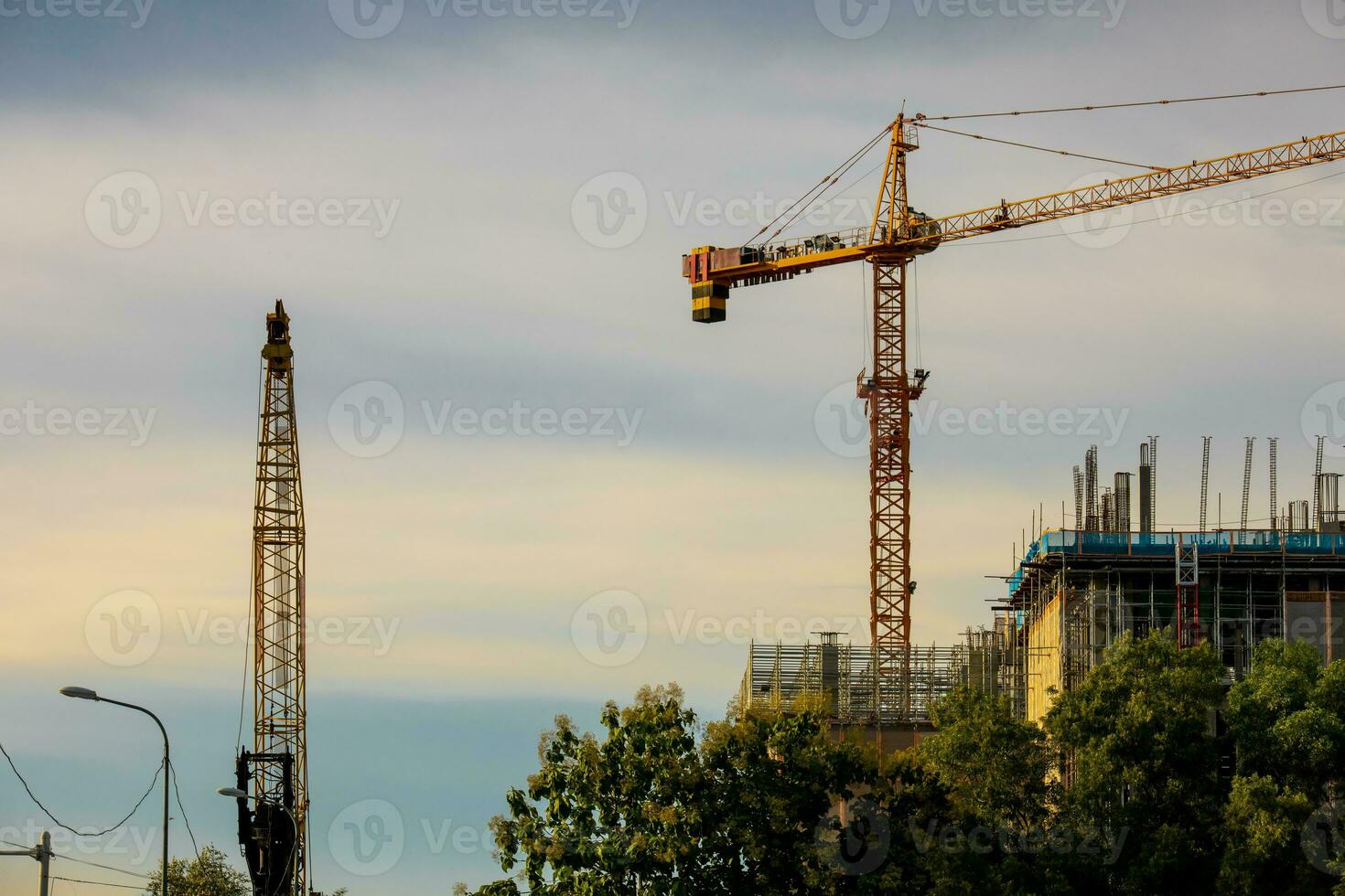 gru Lavorando su un' edificio costruzione luogo foto