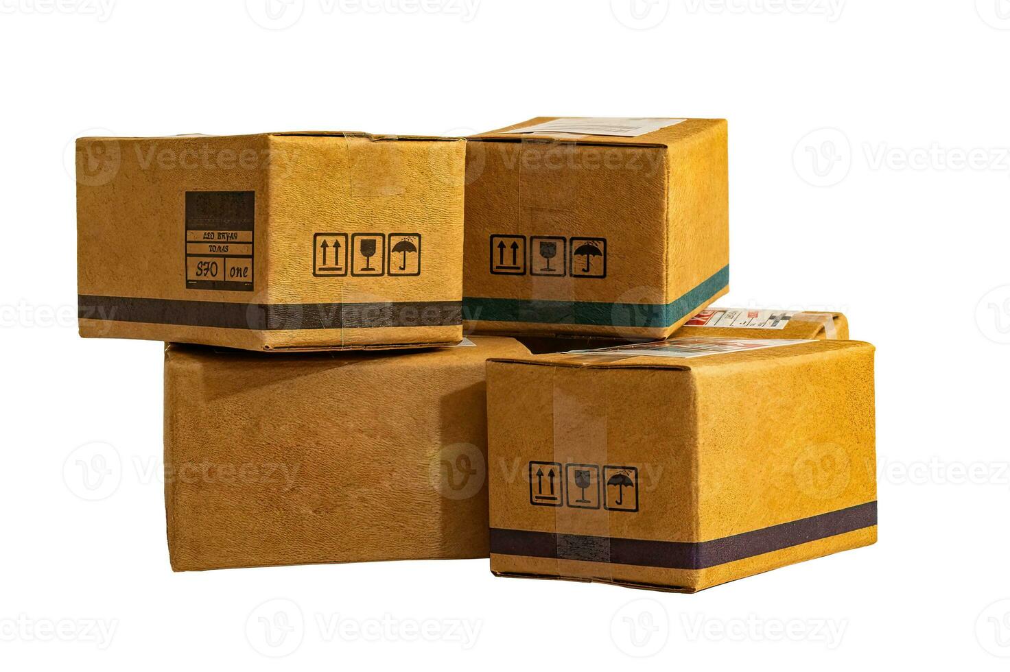 cartone scatole di prodotti, consegna, isolato su vuoto sfondo. foto