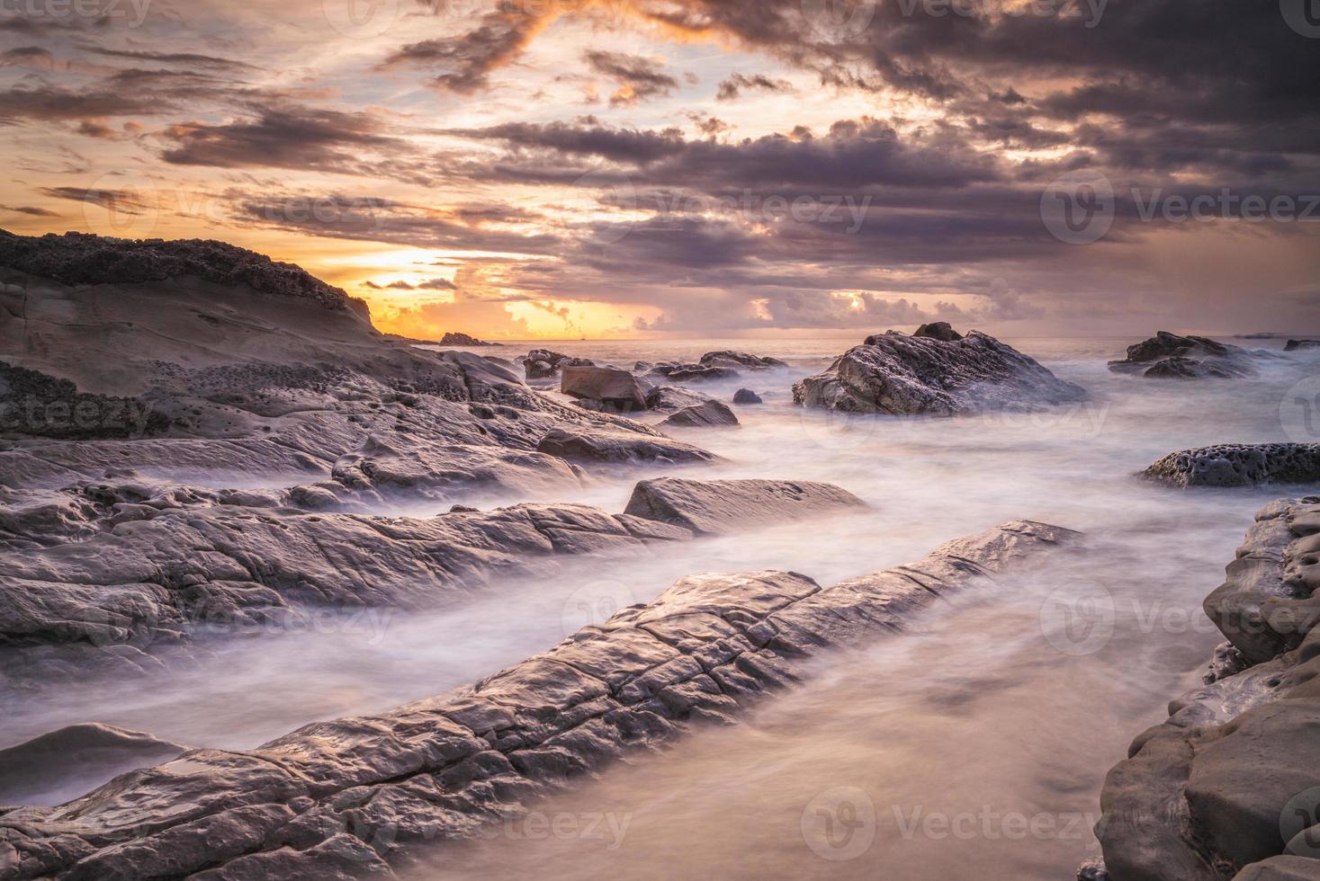 xiaoyeliu area panoramica sulla costa orientale a taitung, taiwan foto