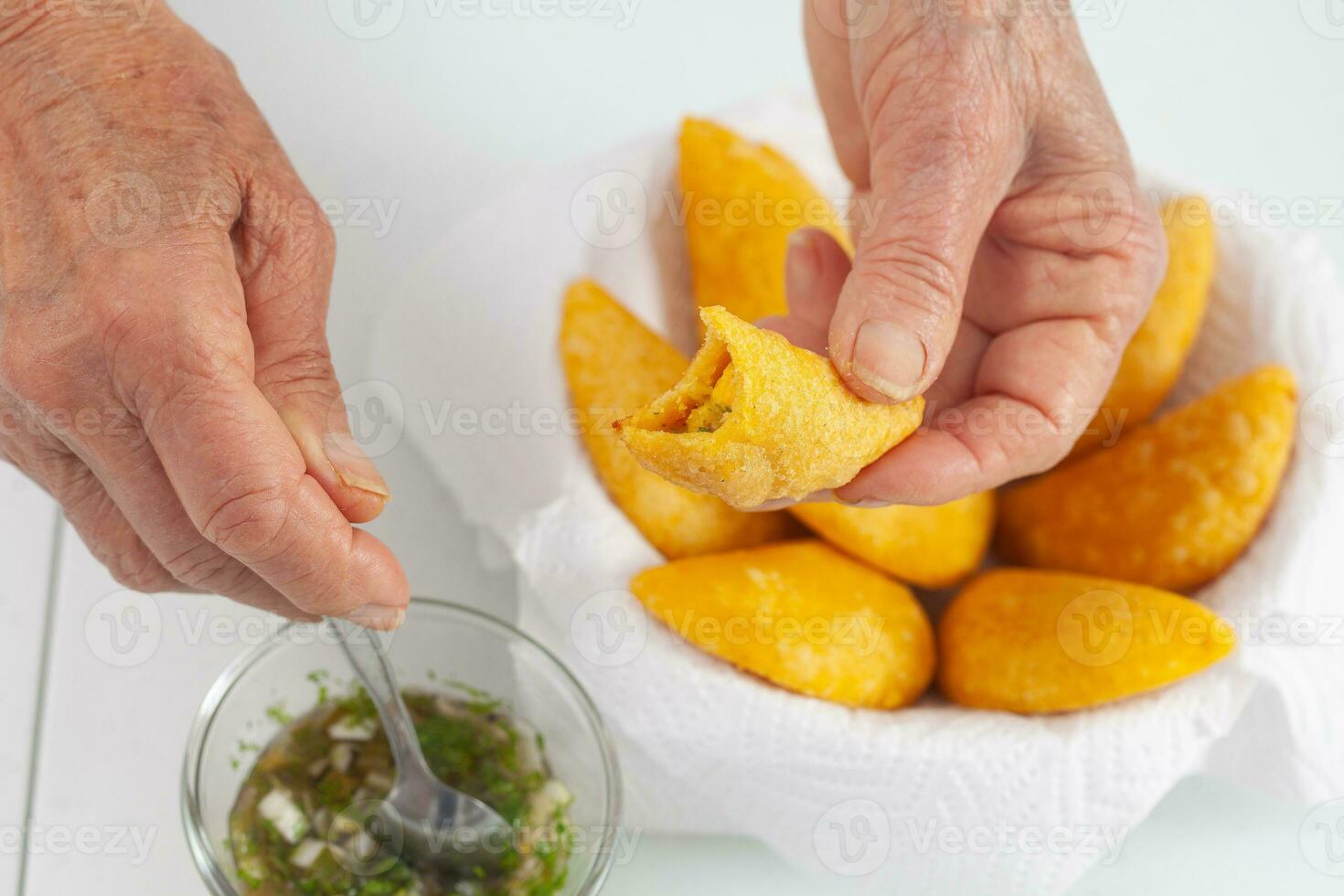 tradizionale piatto a partire dal EL Valle del cauca nel Colombia chiamato empanada foto