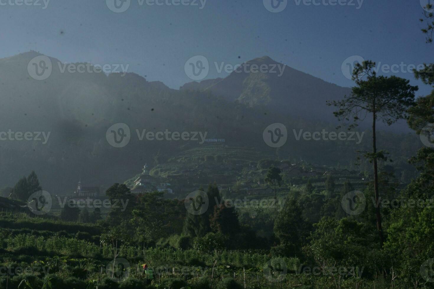 Indonesia grande natura con meraviglioso cultura foto