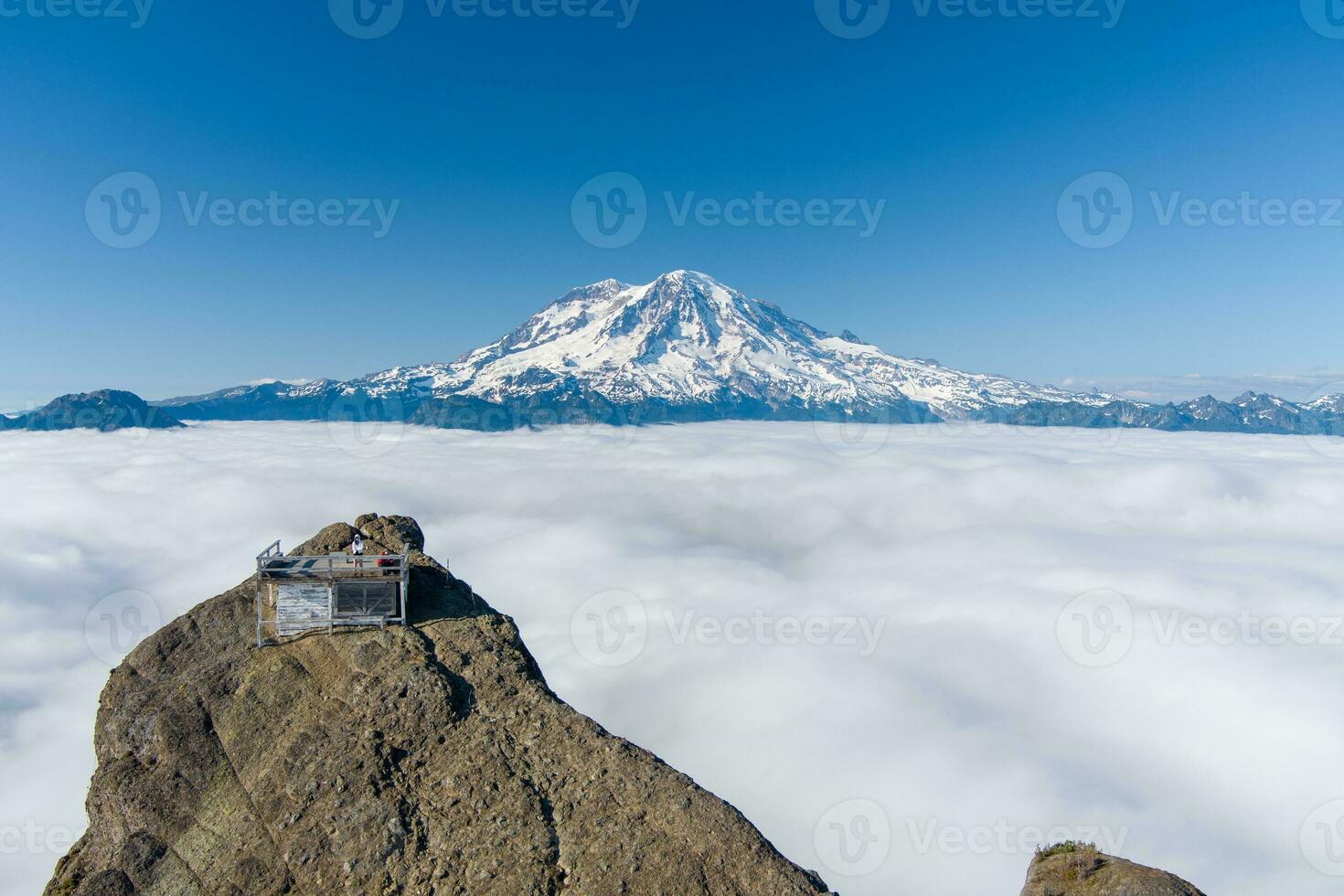 montare più piovoso a partire dal alto roccia attenzione foto