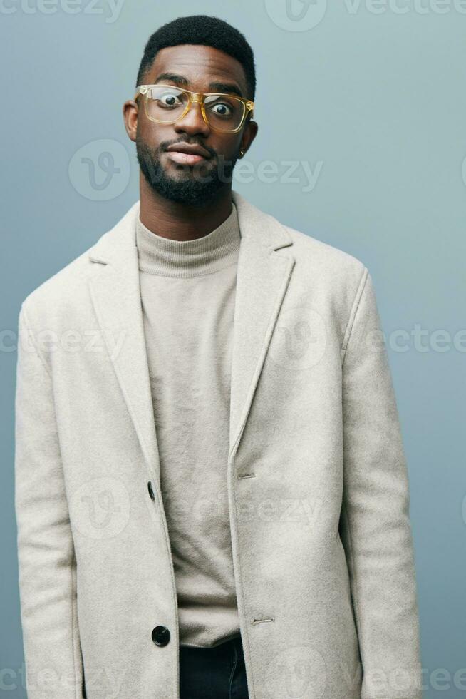 americano uomo africano stile ritratto bello modello nero elegante moda americano giacca foto