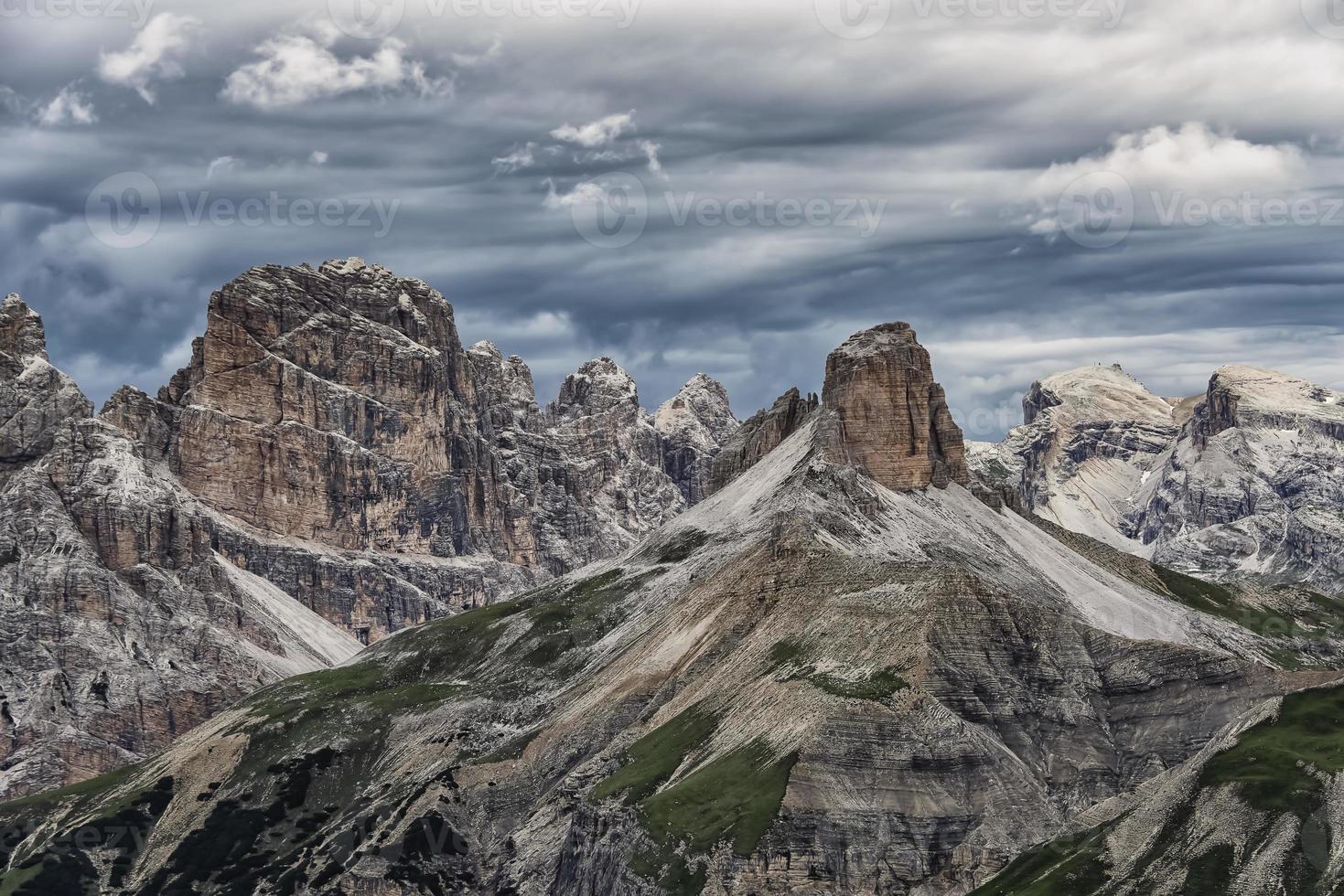 paesaggio delle dolomiti un patrimonio mondiale dell'unesco in alto adige, italia foto