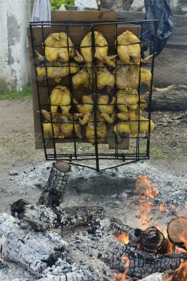 barbecue, salsiccia e mucca costole, tradizionale argentino cucina foto