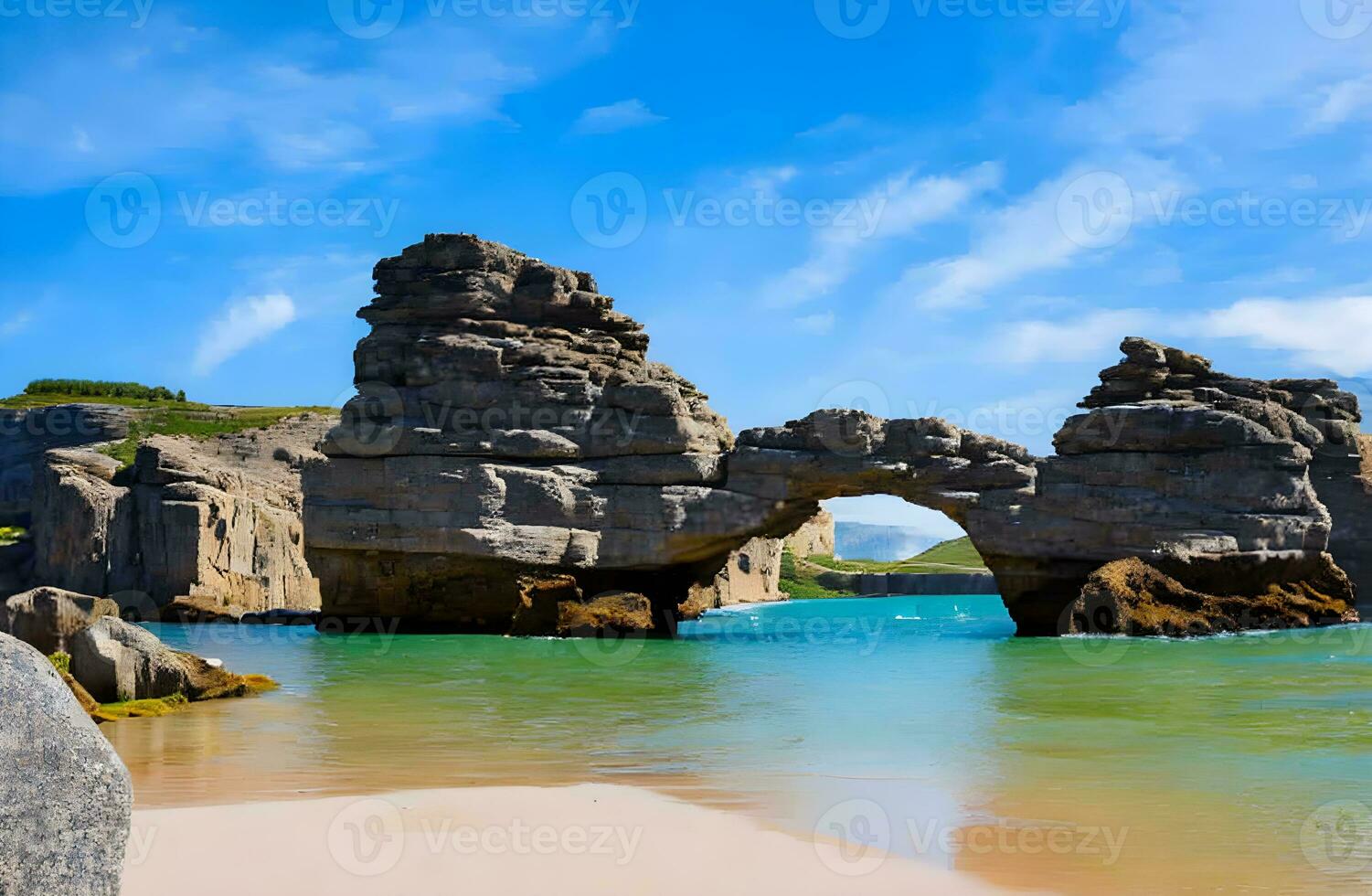 bellissimo paesaggio con un' naturale pietra arco foto