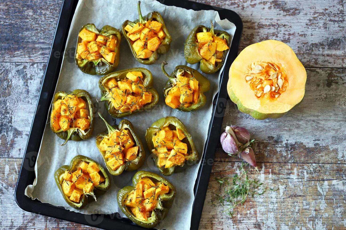 peperoni al forno ripieni di zucca foto