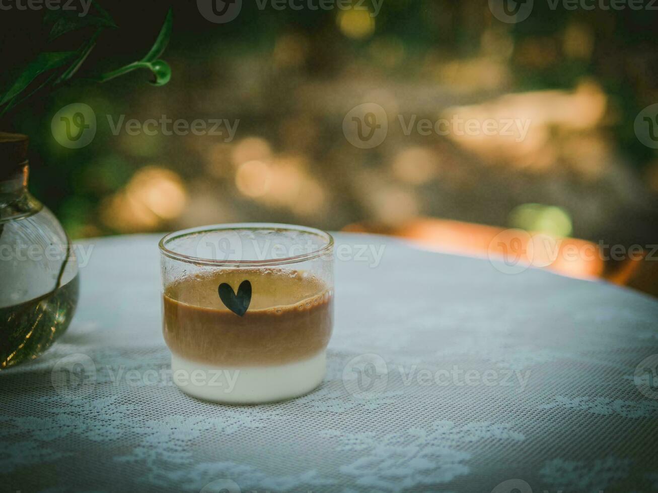 fresco caffè nel il mattina foto