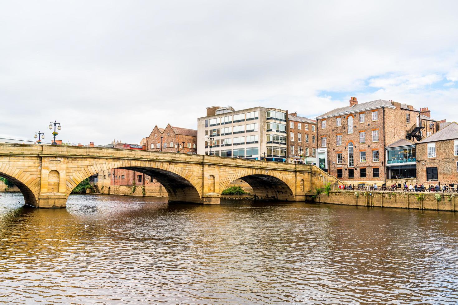 york, yorkshire, regno unito - 3 set 2019 york city con fiume ouse a york uk. foto