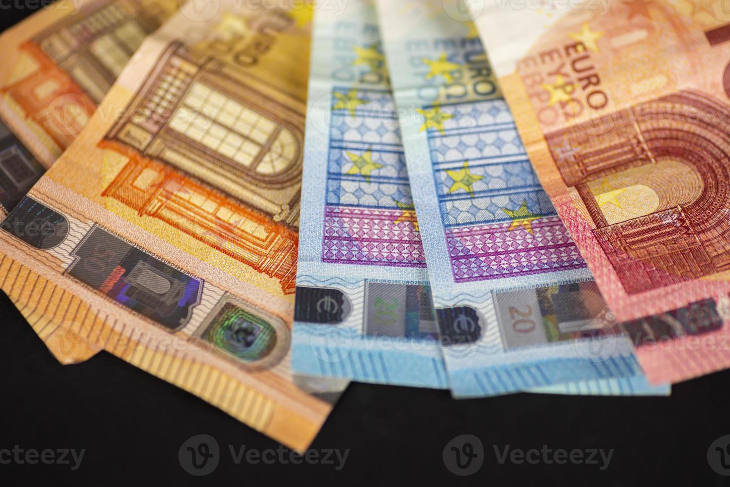 banconote di diversa valuta euro foto