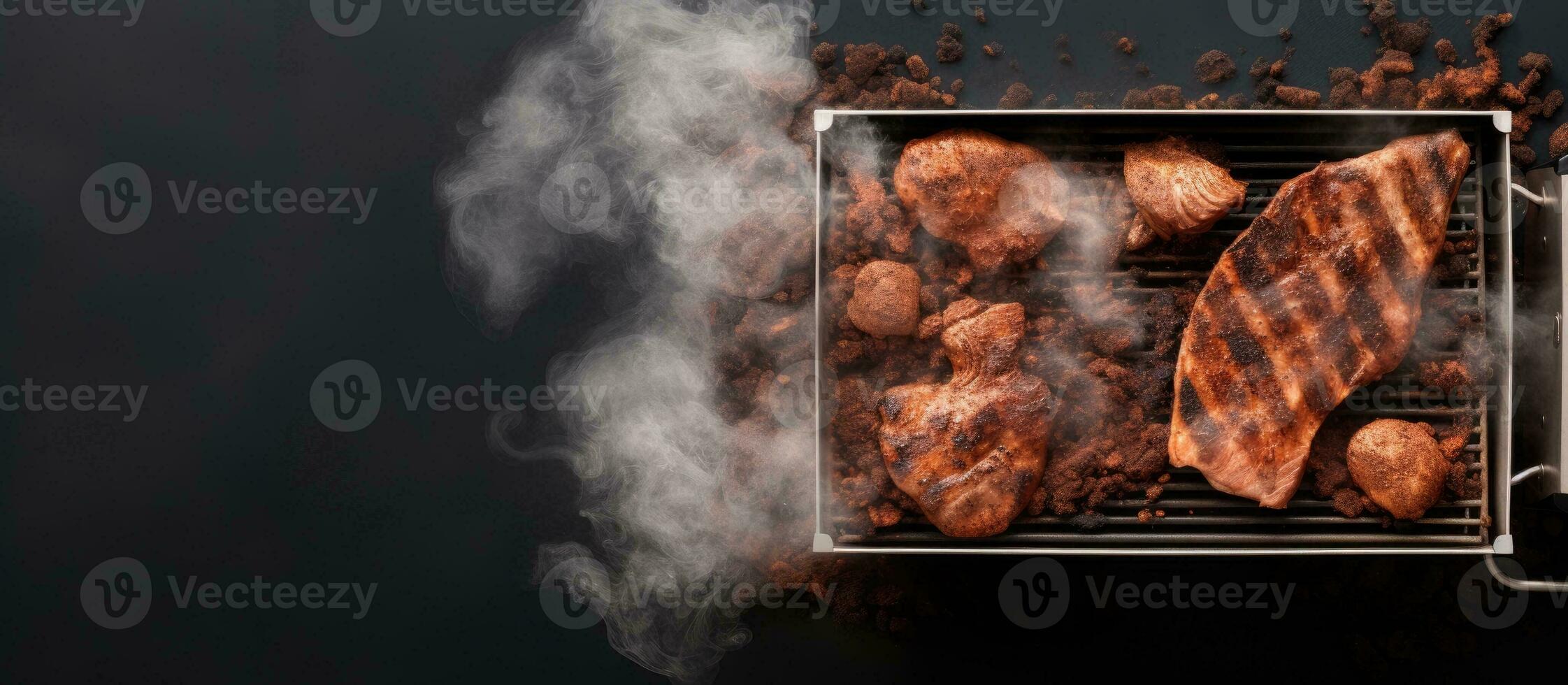 foto di cucinando carne su un' caldo griglia con delizioso carbonizzare votazione con copia spazio