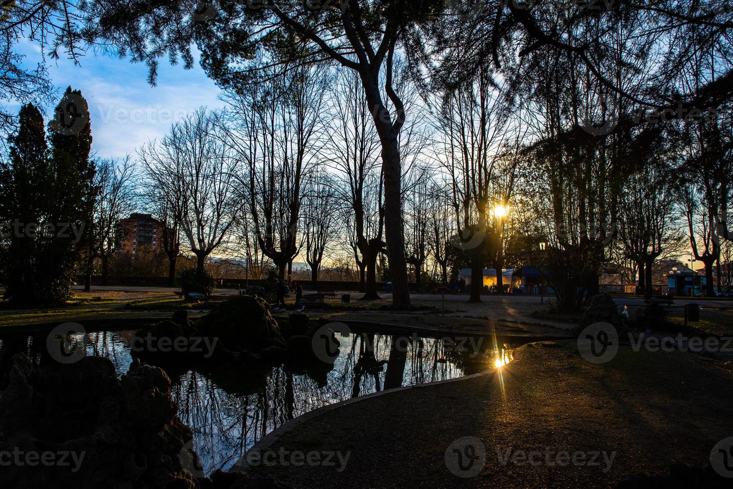 tramonto al parco foto