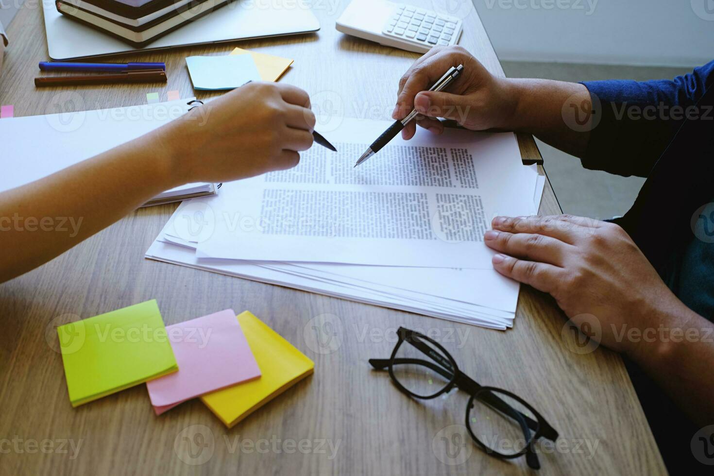 adulto studenti istruire educare insieme istruttore gestione concetto foto