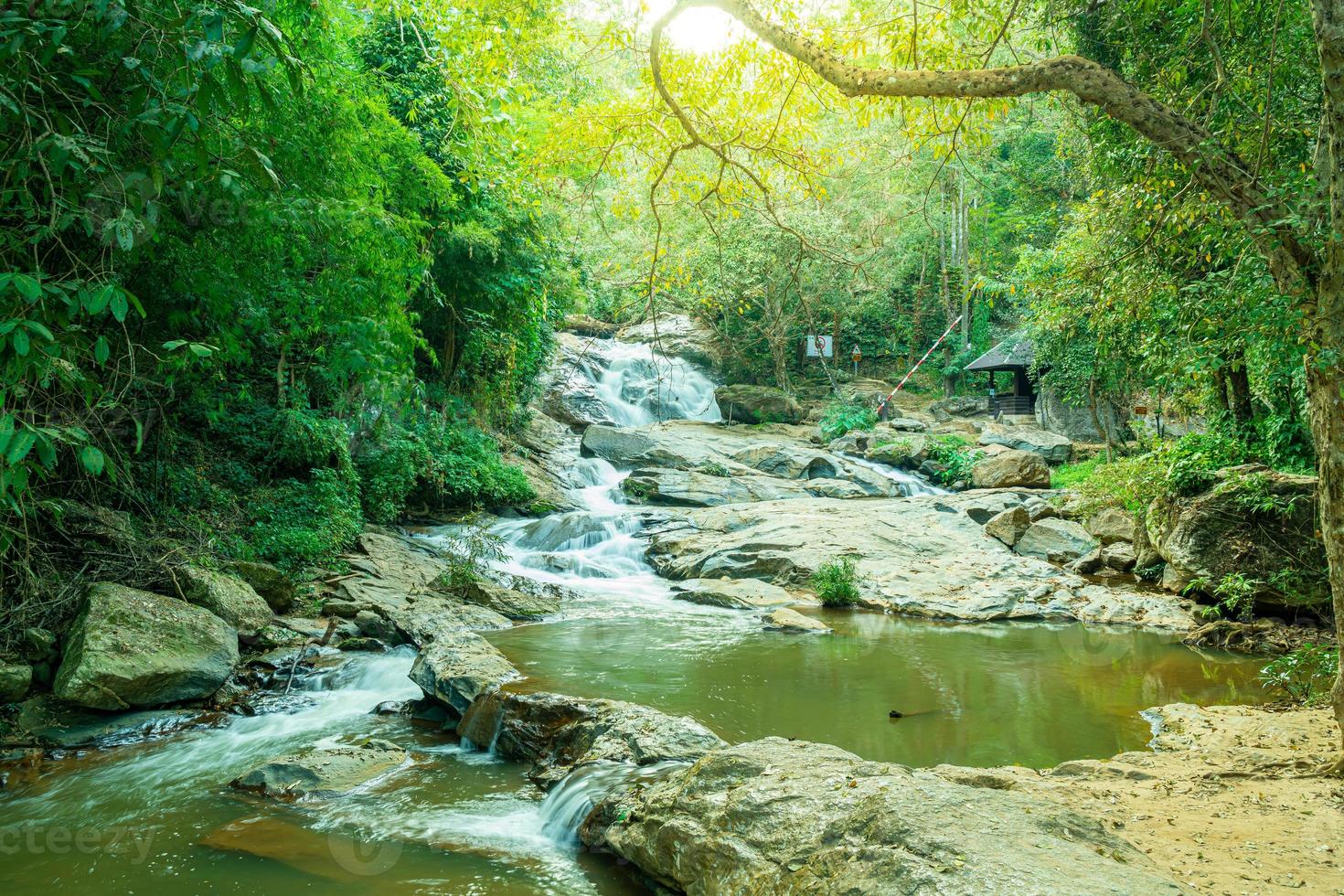 mae sa cascata in thailandia foto