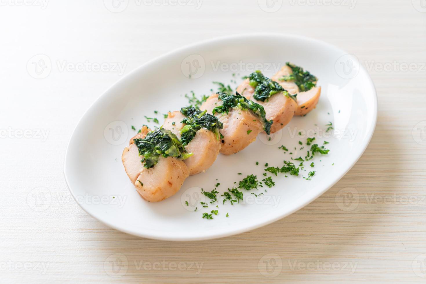 petti di pollo ripieni di spinaci e formaggio foto