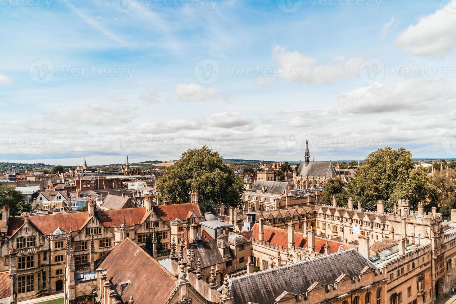 Vista ad alto angolo di High Street della città di Oxford, Regno Unito foto