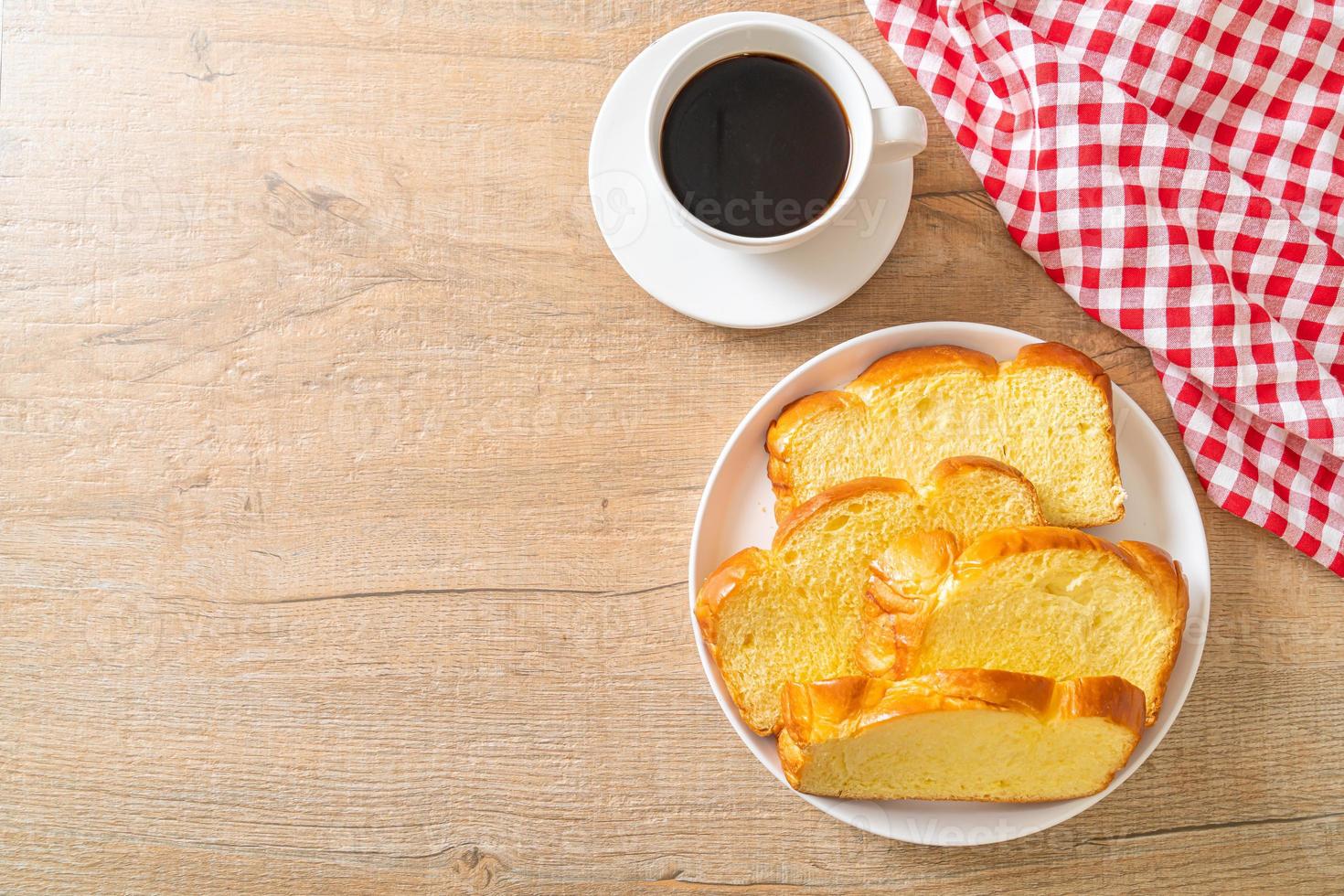 pane di patate dolci con caffè foto