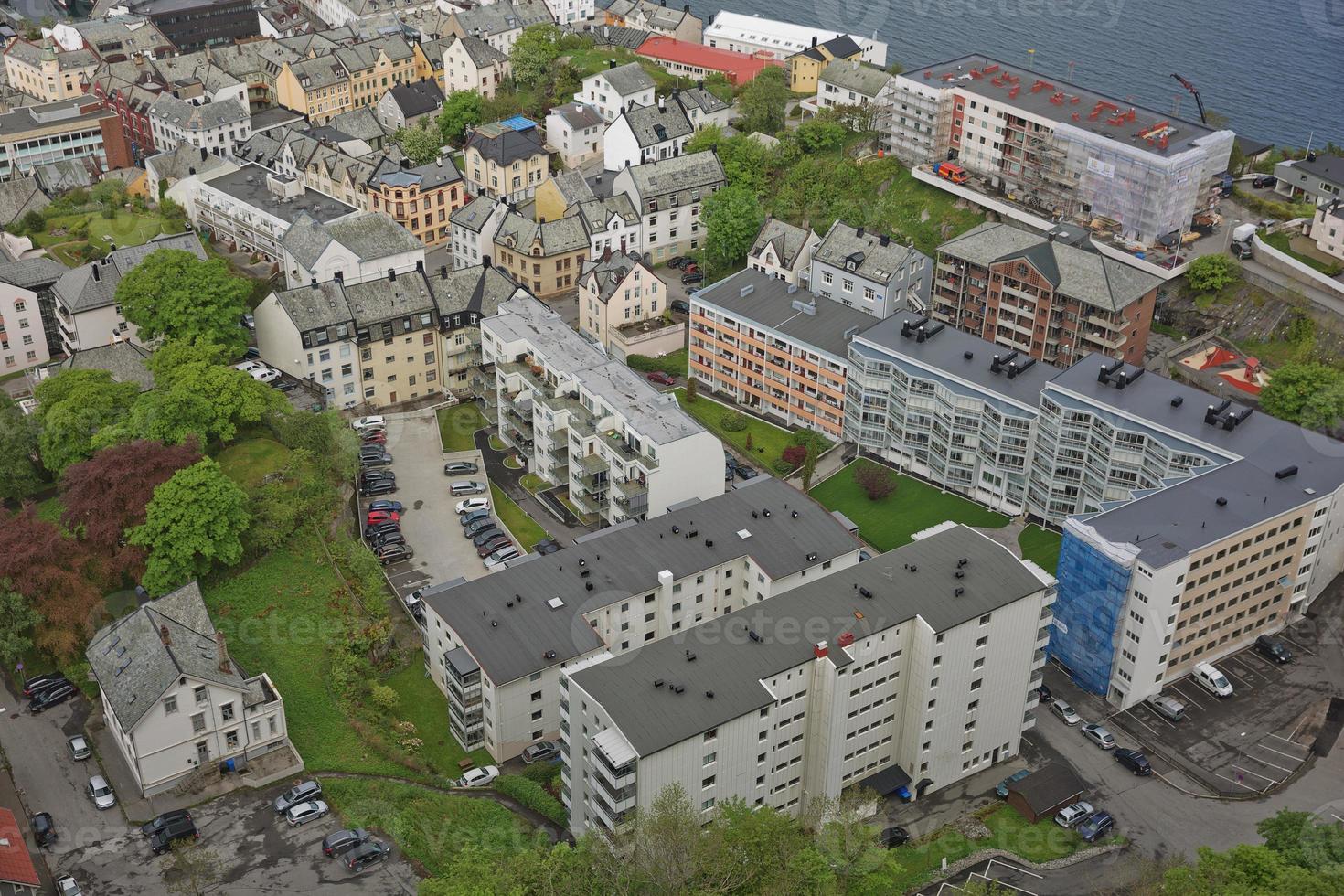 vista di alesund, norvegia foto