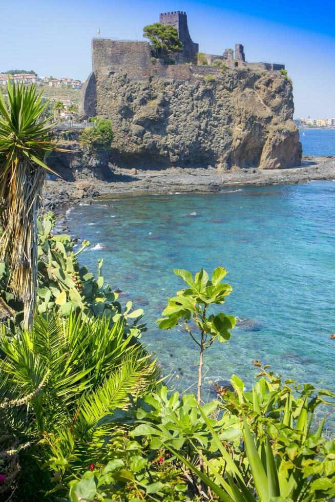 il costa di aci castello foto