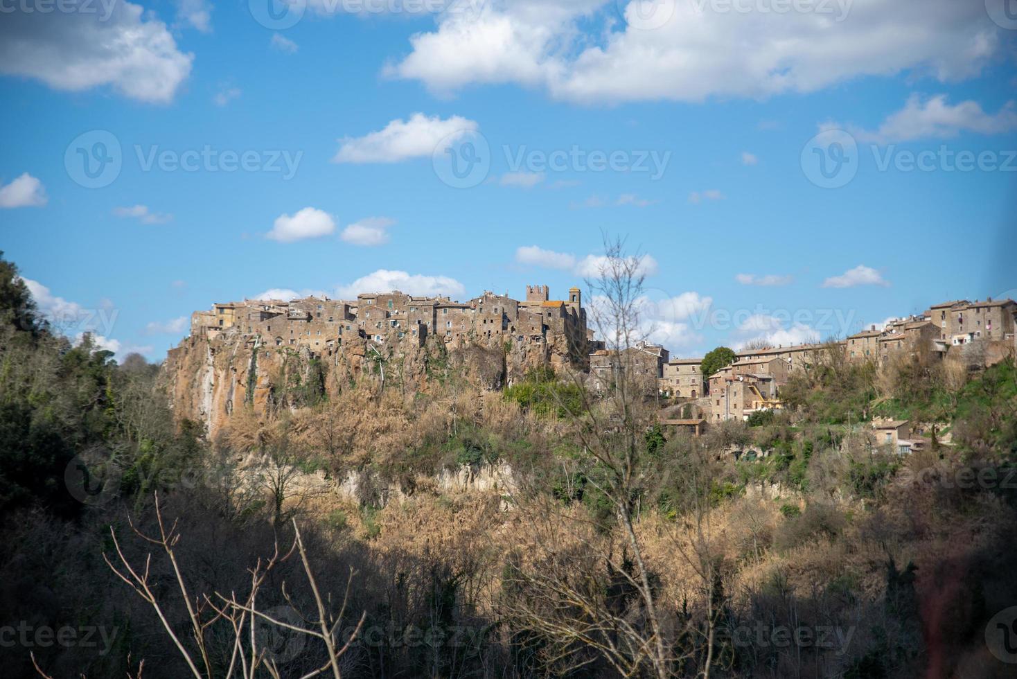 calcata vecchia monte gelato roma foto