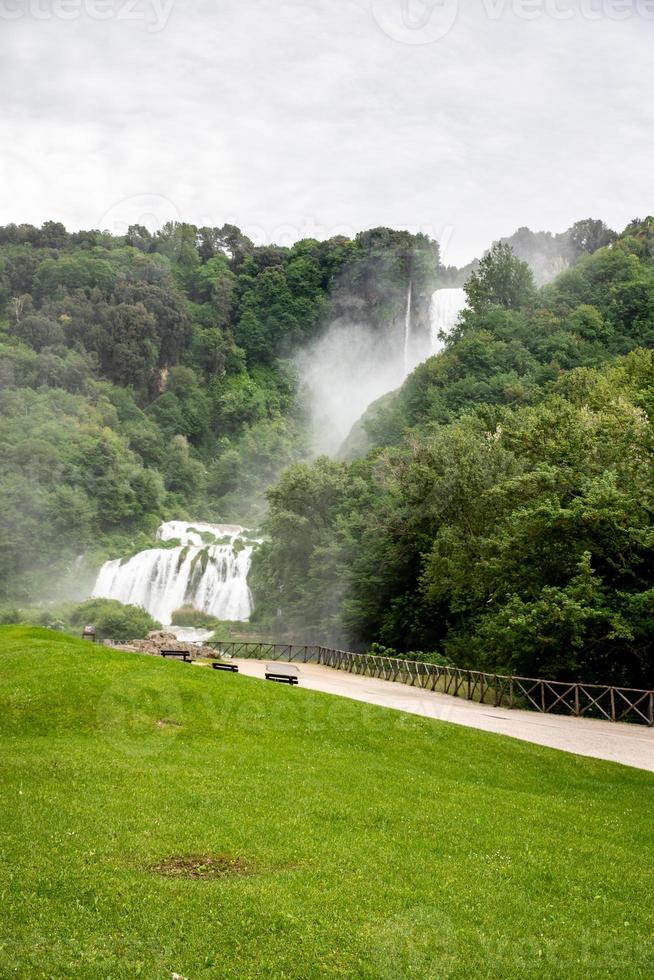 cascata delle marmore la più alta d'europa foto