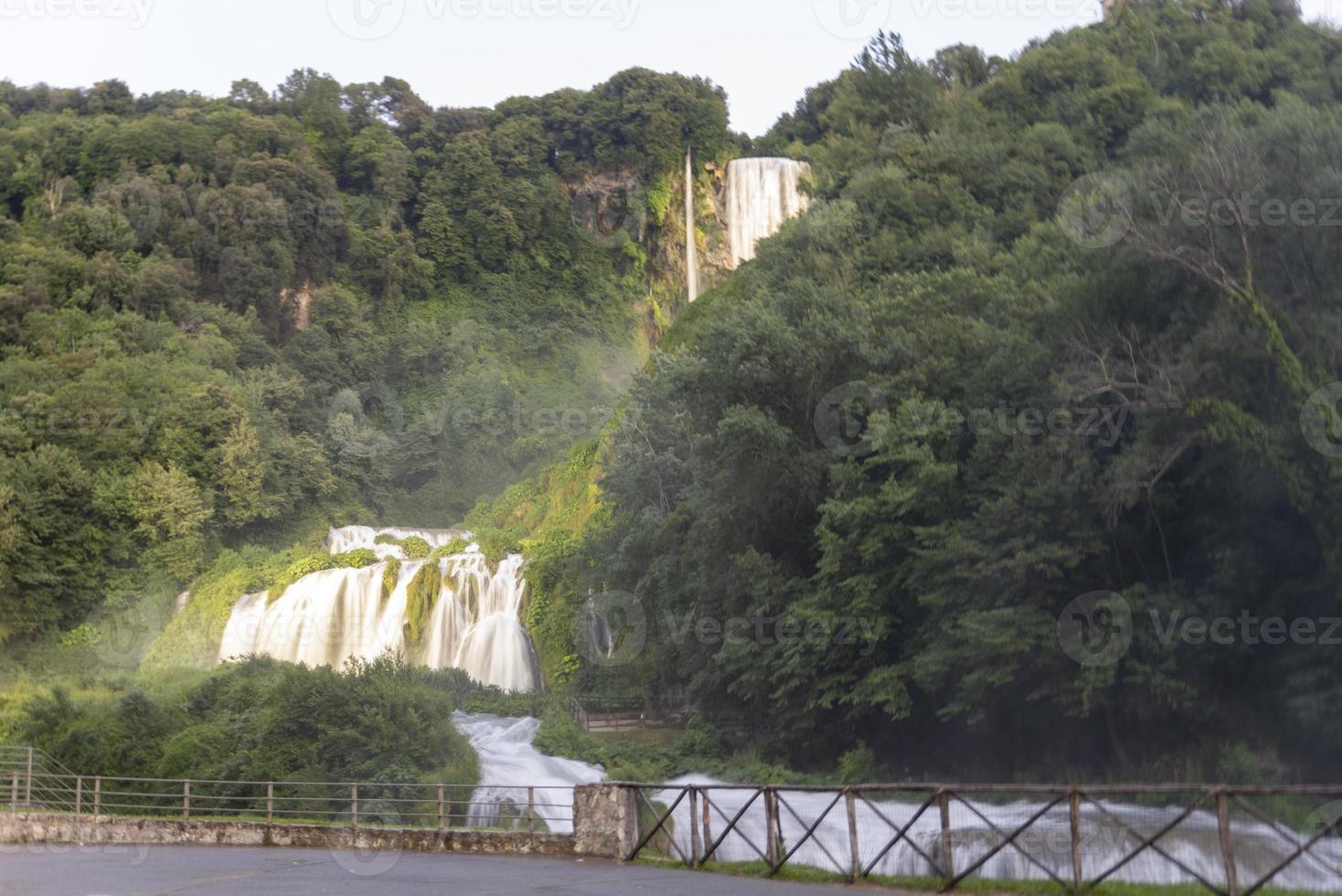 cascata delle marmore la più alta d'europa foto