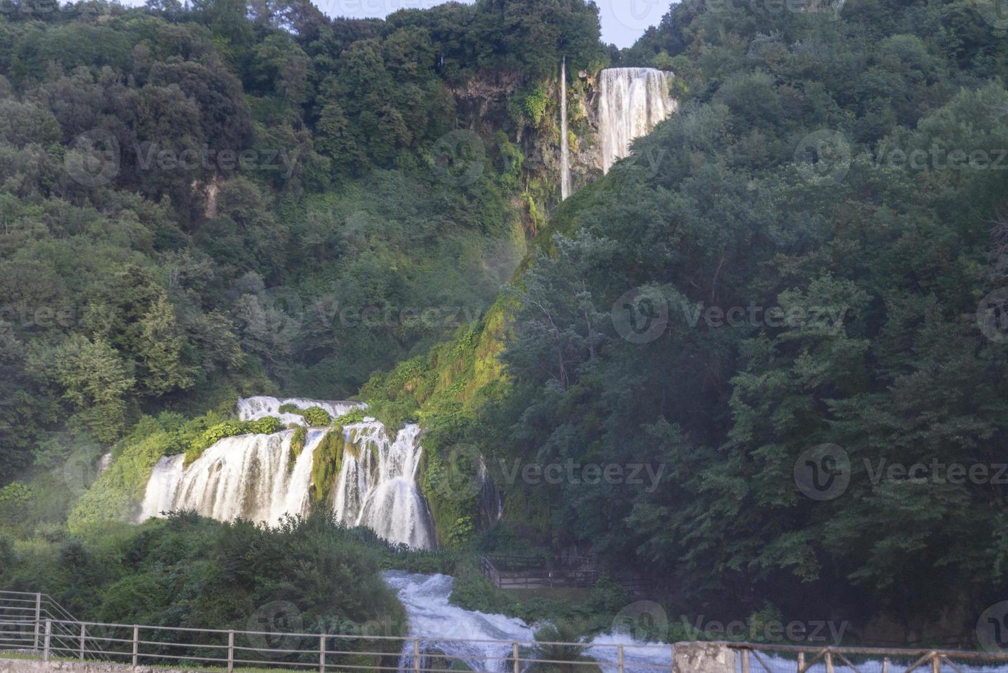 cascata delle marmore la più alta d'europa foto