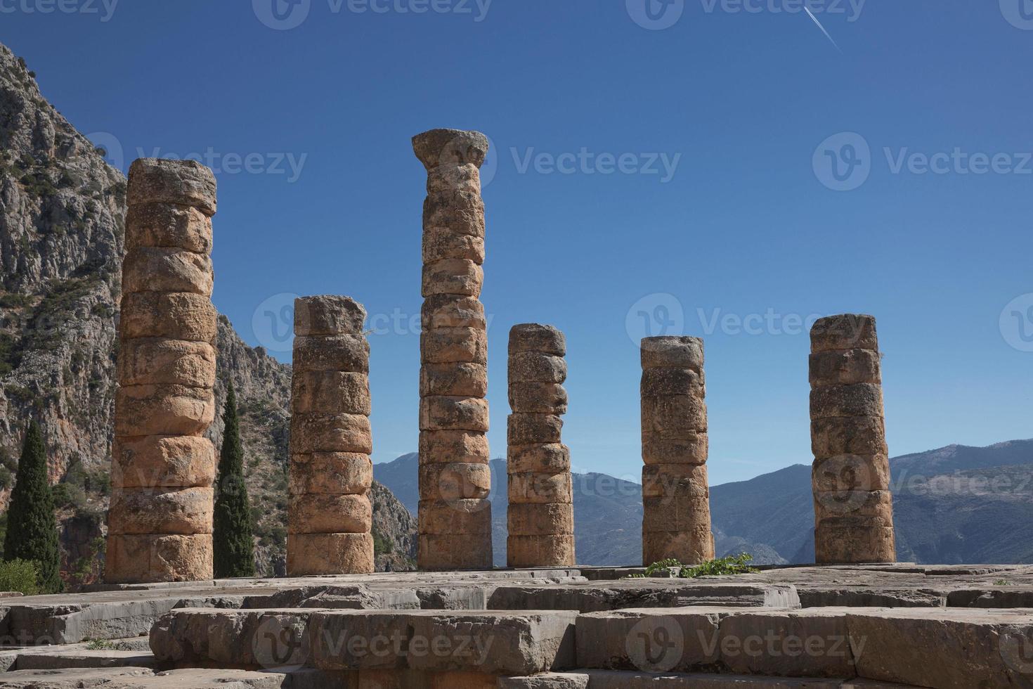 tempio di apollo a delfi, grecia foto