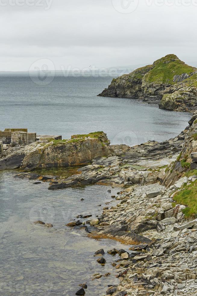 vista costiera a lerwick, isole shetland, scozia foto