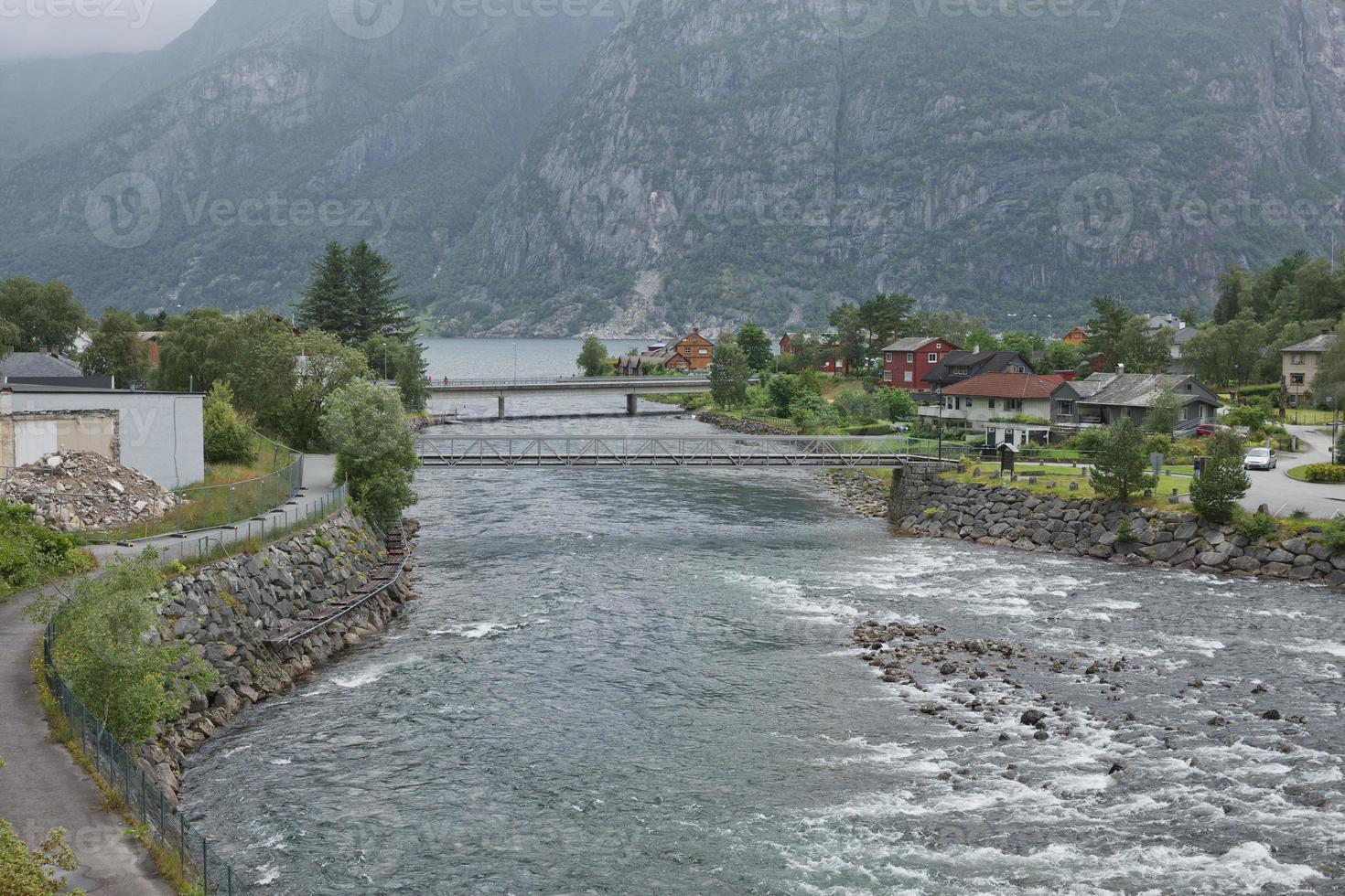 il villaggio di eidfjord in norvegia foto