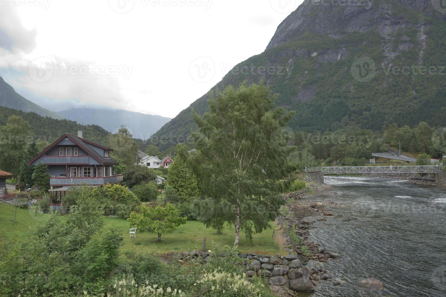 il villaggio di eidfjord in norvegia foto