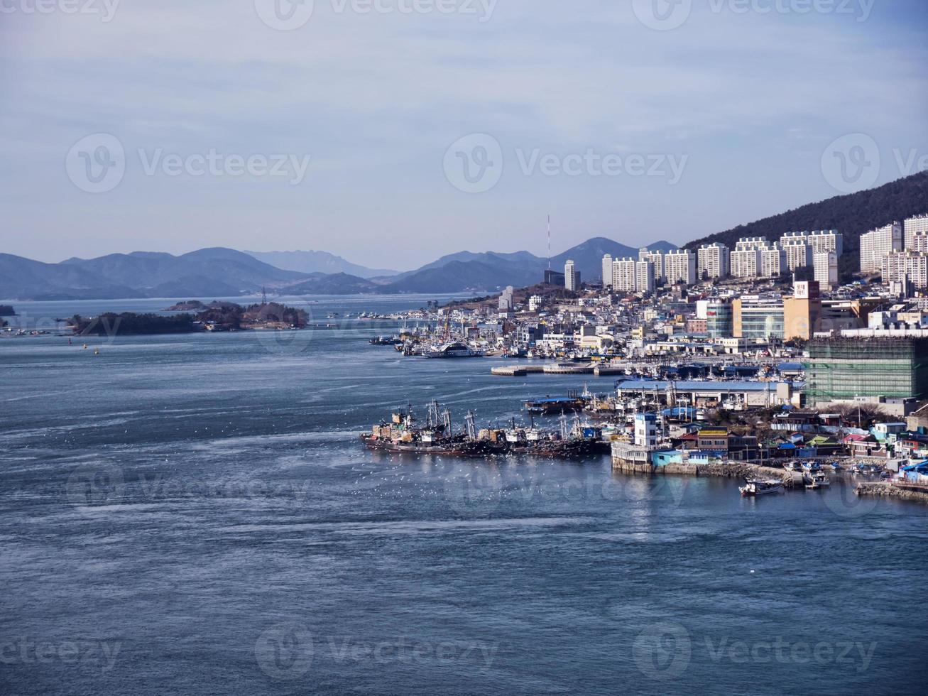 porto della città di yeosu. Corea del Sud foto