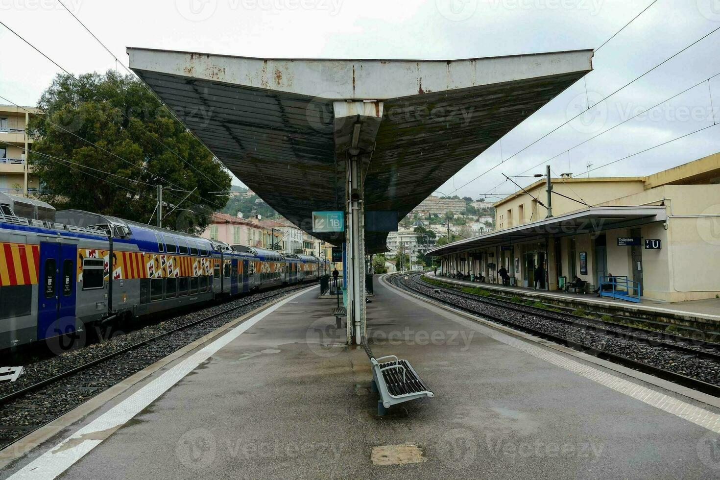 Visualizza di un' treno stazione foto