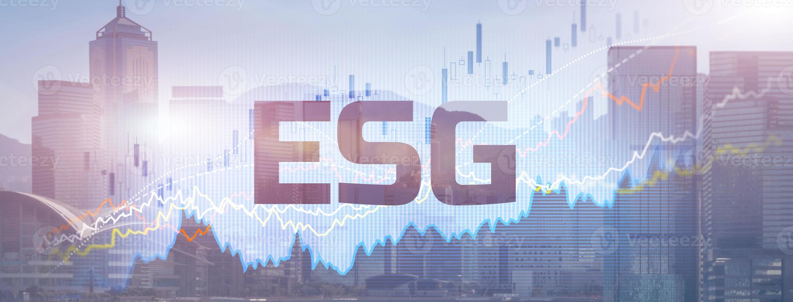 esg strategia aziendale di governance sociale ambientale concetto di investimento sullo sfondo della città moderna foto