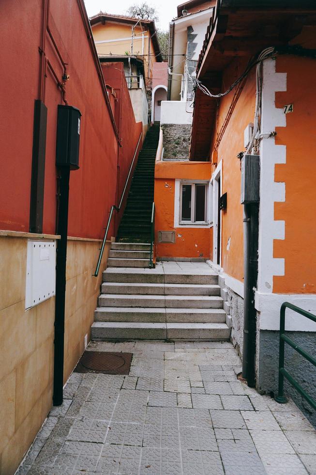 architettura delle scale sulla strada, bilbao spagna foto