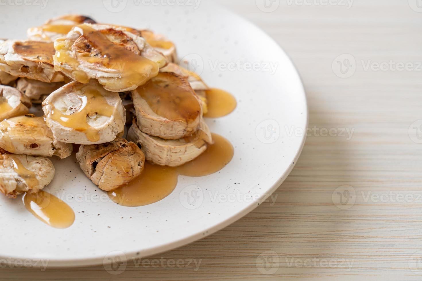 grigliate di banana con salsa al caramello foto