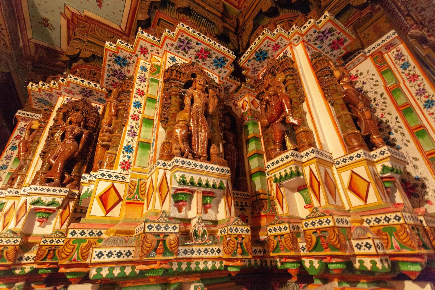 seth bhandasar tempio jain a bikaner, rajasthan, india foto