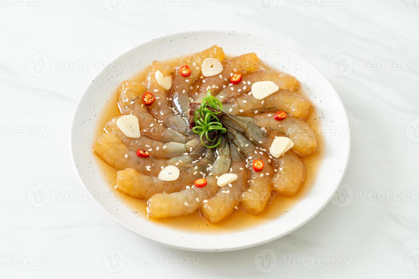 gamberi sottaceto alla coreana o gamberi sottaceto alla salsa di soia coreana ko foto