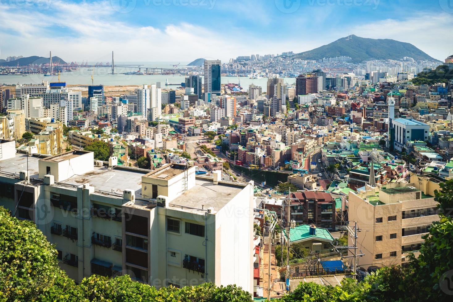 porto e ponte di busan a busan in corea del sud foto