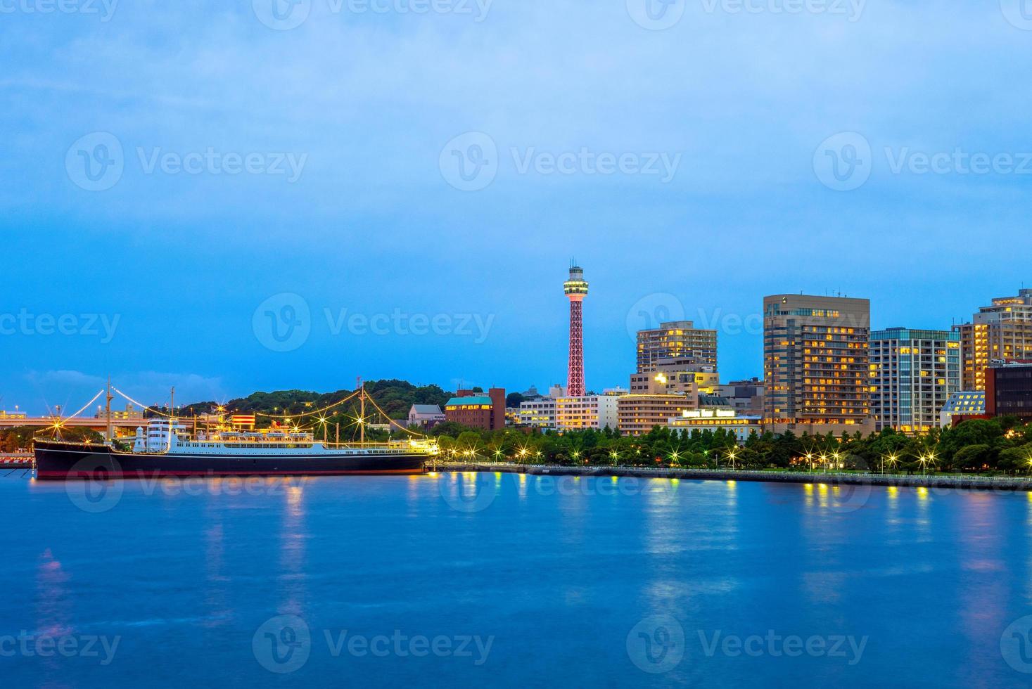 skyline del porto di yokohama nella prefettura di kanagawa in giappone foto