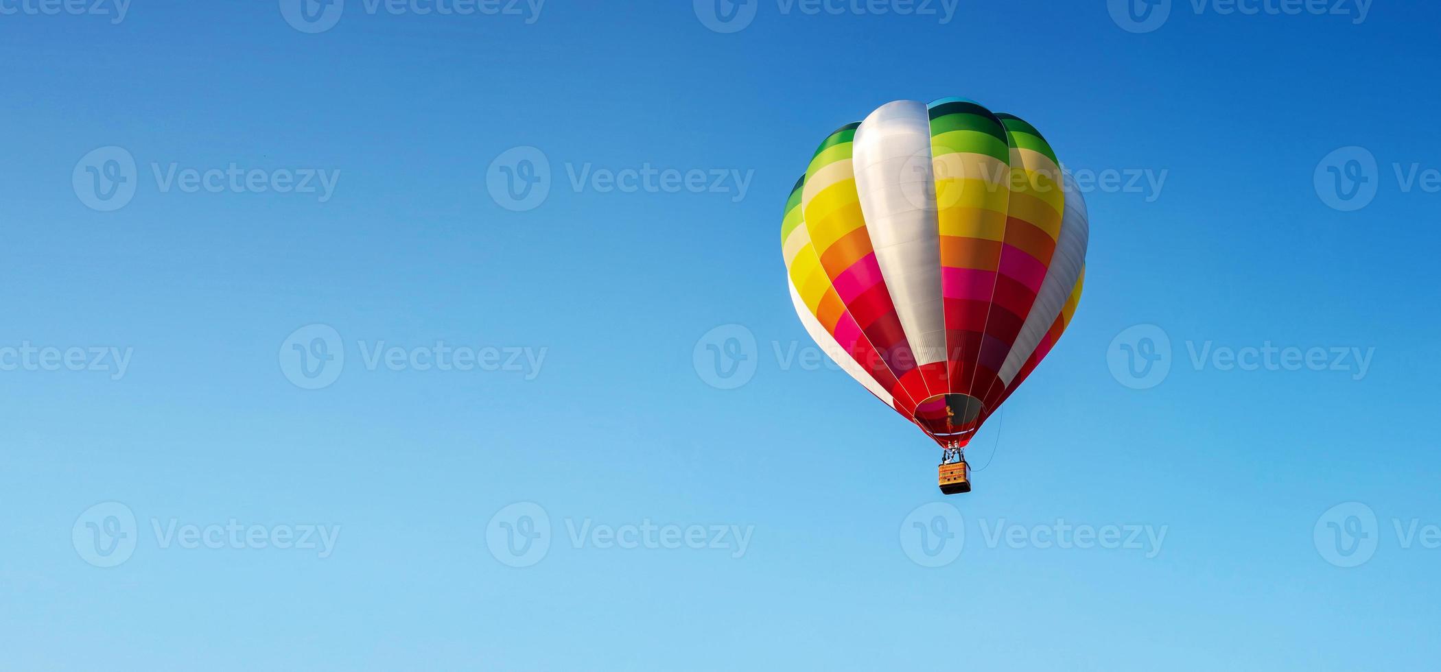 palloncino sul cielo blu foto