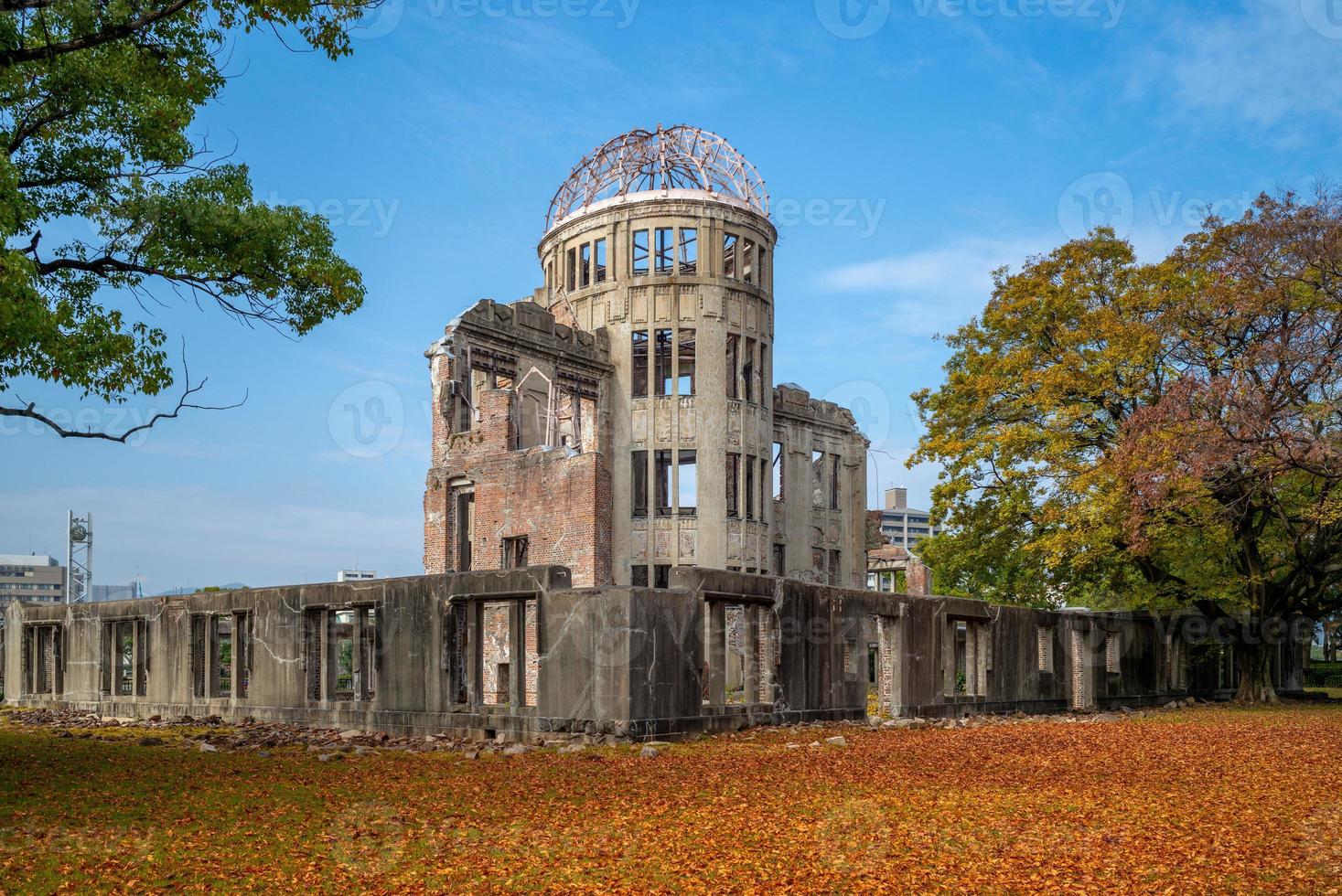 cupola di genbaku del memoriale della pace di hiroshima in giappone foto