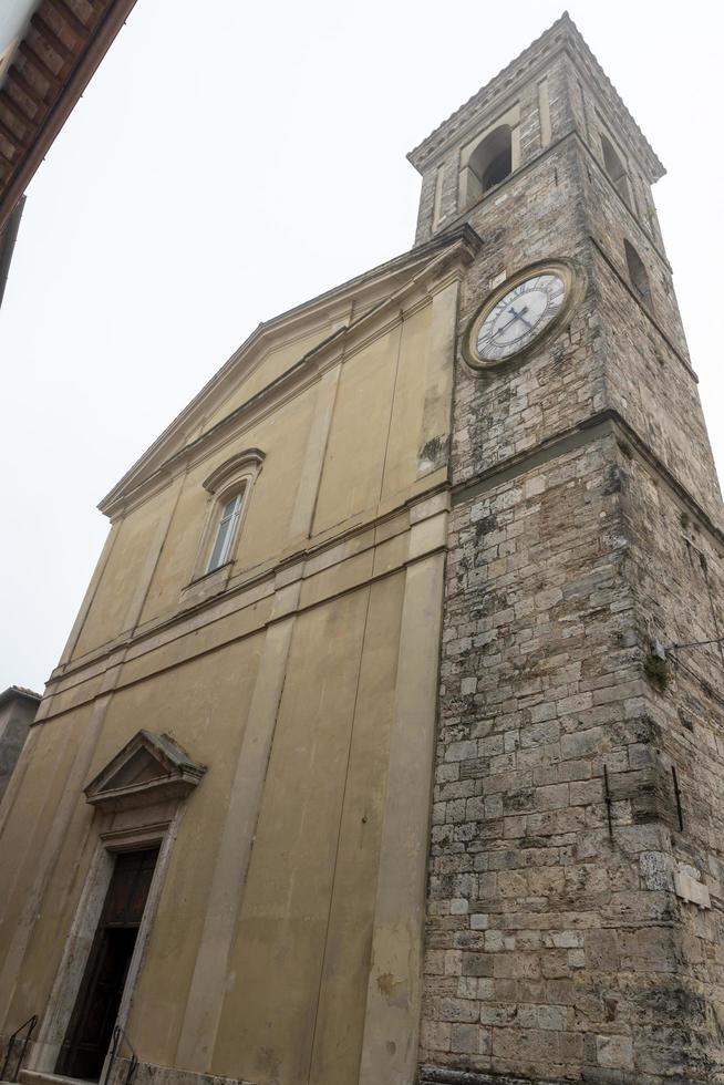 acquasparta, italia 2020- cattedrale di santa cecilia nella città di acquasparta foto