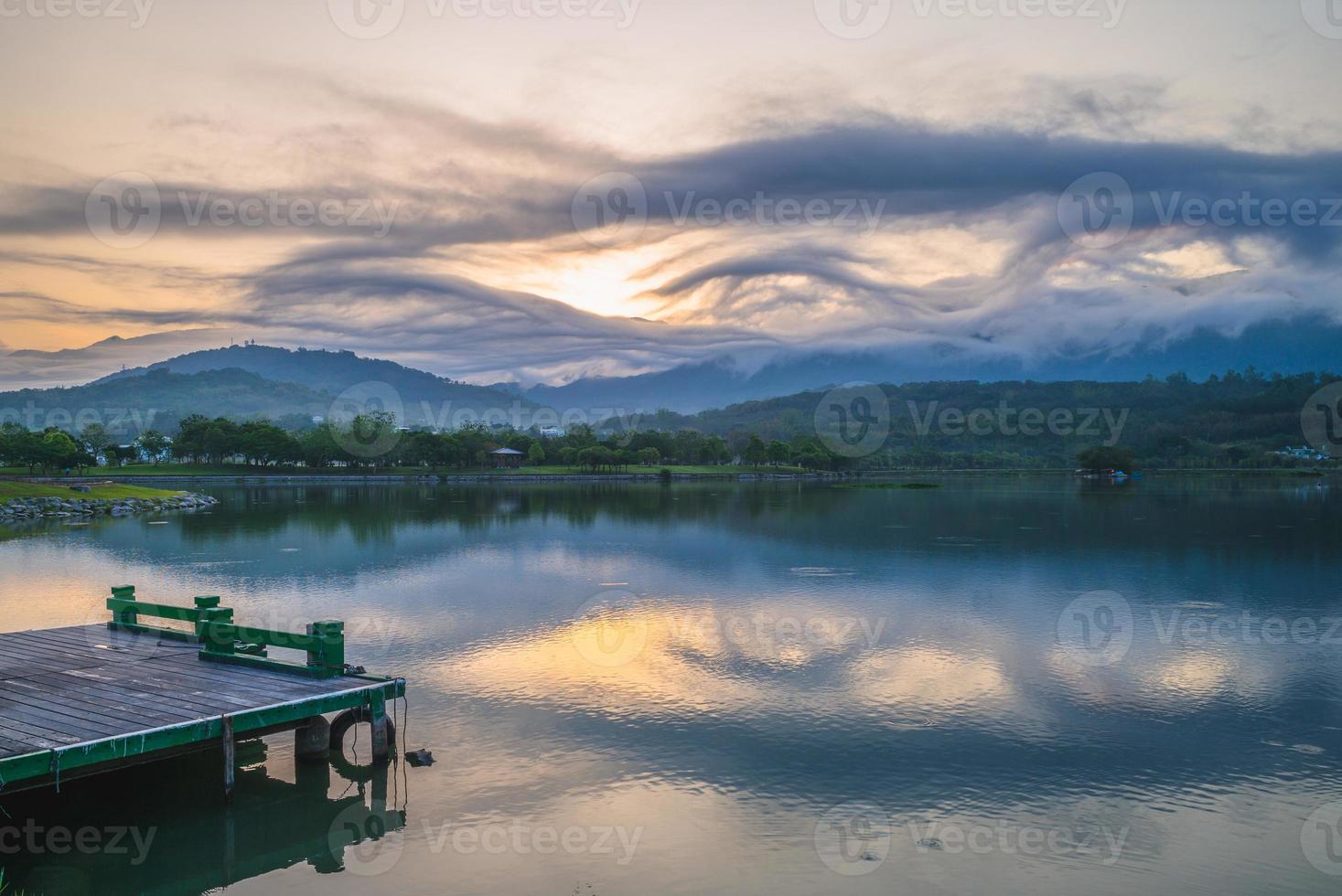 stagno dapo, un lago a chishang, taitung, taiwan foto