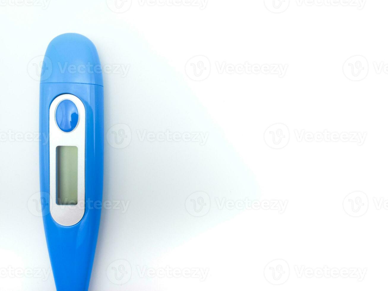 blu digitale termometro isolato su bianca sfondo. sinistra posizione con negativo spazio foto