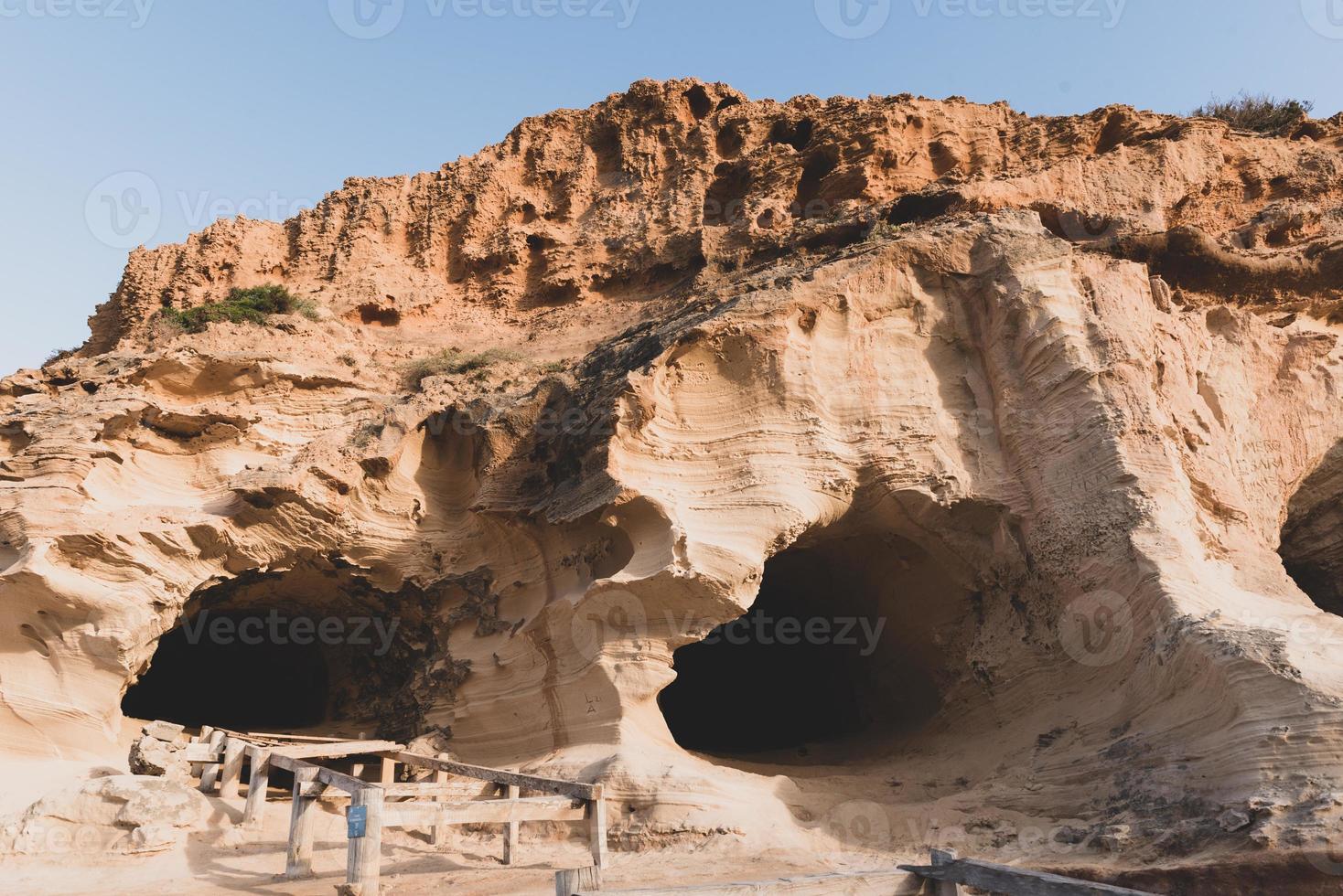 bellissima cala d en baster sull'isola di formentera nelle isole baleari in spagna foto