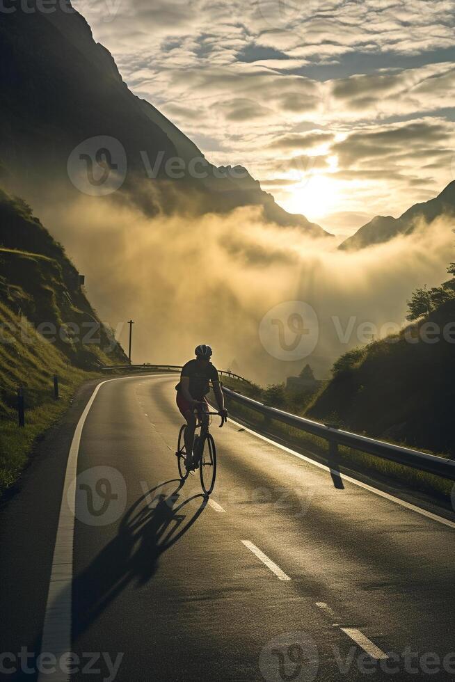 un presto mattina cavalcata - il del ciclista avventura attraverso un' montagna passaggio ai generativo foto