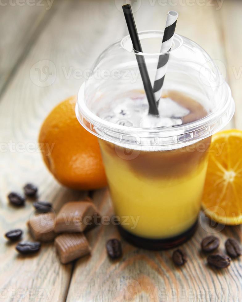 cocktail arancia e caffè foto