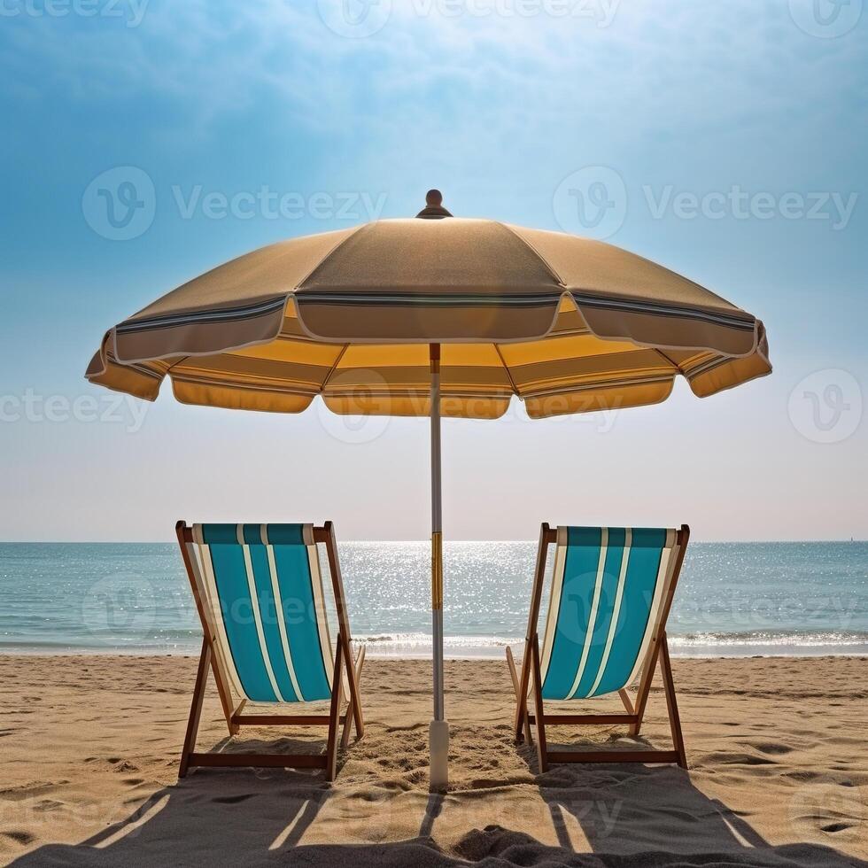 Due prato sedie sotto un ombrello su un' spiaggia foto