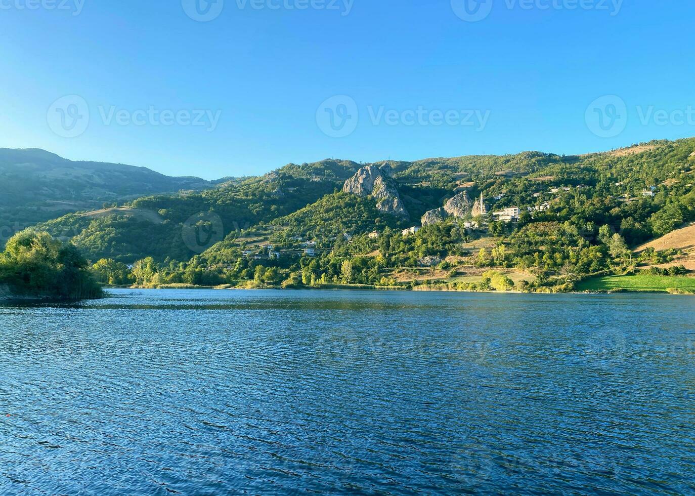 blu mare acqua Visualizza blu cielo vacanza paesaggio montagna bellissimo foto